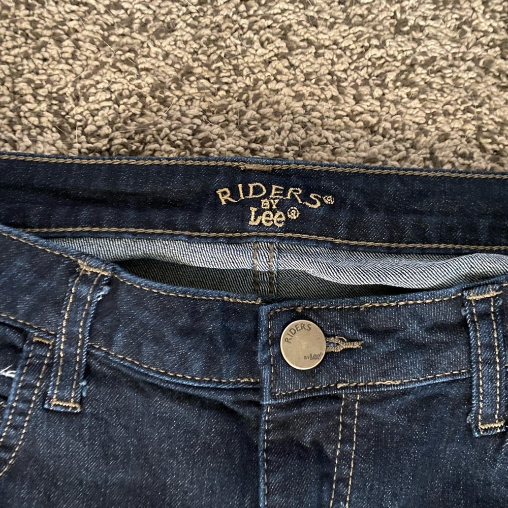 Riders By Lee Jeans 14 Stretch Capri Style Dark Blue Denim Capris - Picture 2 of 5